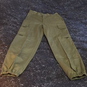 High-waisted vintage olive green army pants